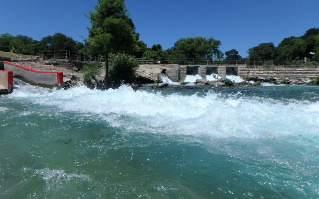 Century Oak Casita By Remi's Ridge & Hayes Hollow 1 Bedroom Duplex - фото 4