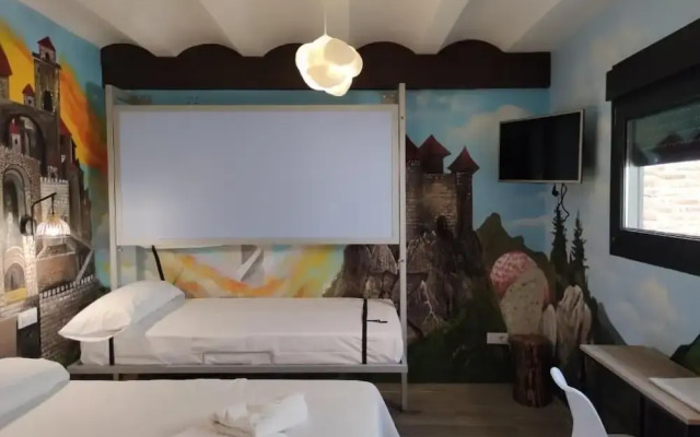 FAMILYHOSTEL