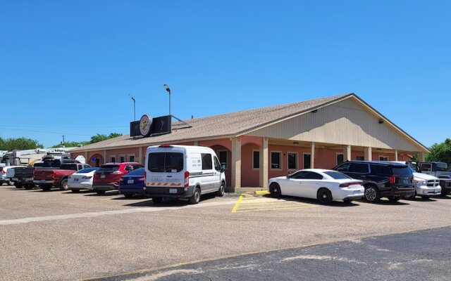 American Inn Cleburne