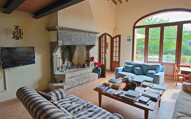 Exquisite Cottage in Marche with Swimming Pool