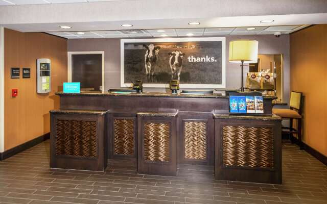 Hampton Inn & Suites Tulsa/Catoosa