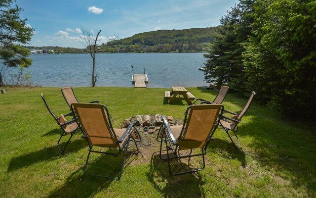 The Treehouse 6 Bedroom House