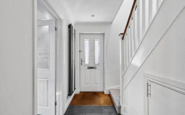 Knights Rest -beautiful Home in Dover With Parking