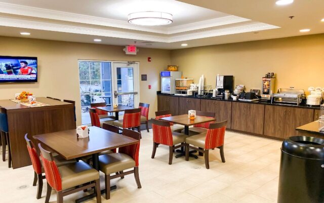 Comfort Suites