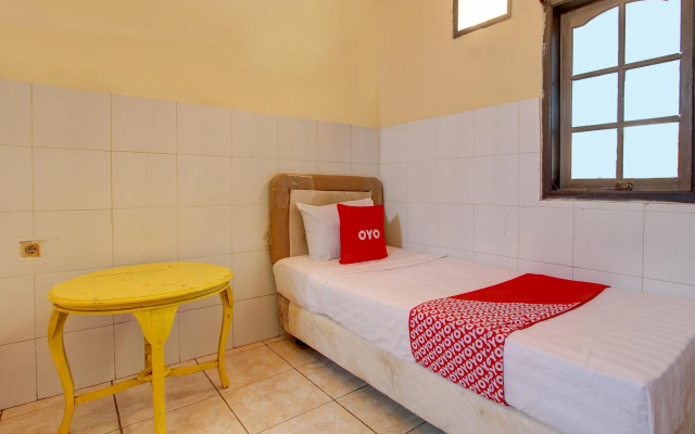 Hotel O Wisma Subur Syariah – Guest Rooms – Pekalongan