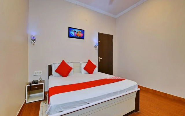 Hotel Shri Laxmi Palace by OYO Rooms