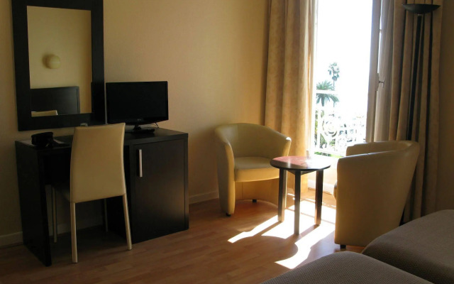 Hotel Ambassador