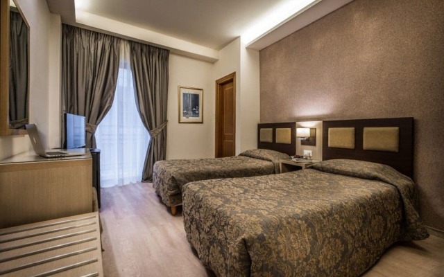 Rex Hotel