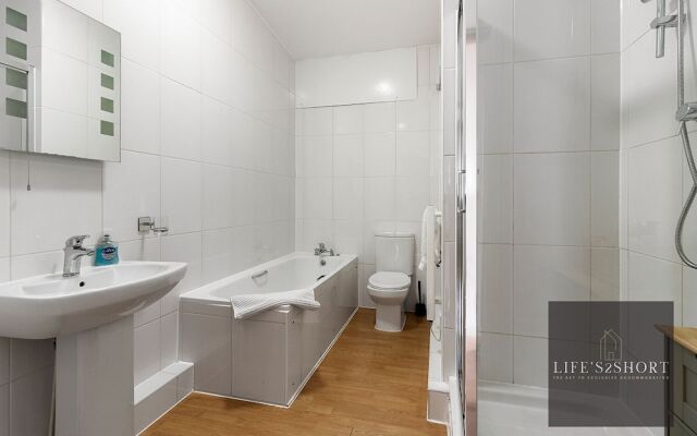 City Centre Spacious Apartment