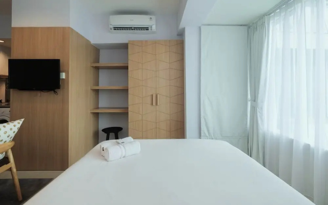Modern and Spacious Studio Grand Kamala Lagoon Apartment – Guest Rooms – Bekasi