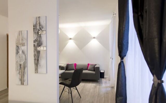 Julije Rooms