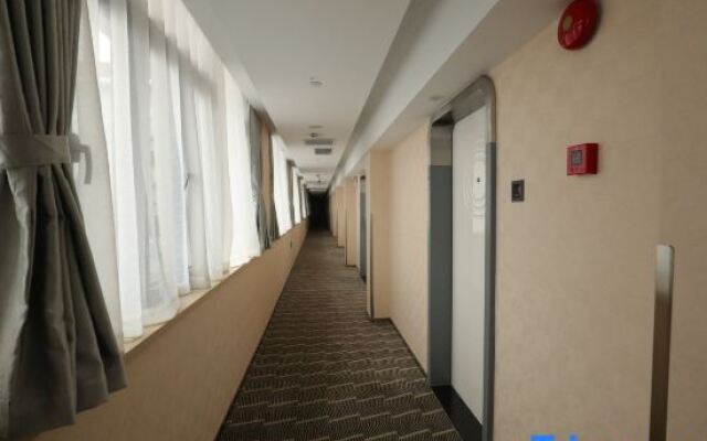 Zsmart Zhishang Hotel(Shanghai Zhenru Subway Station)