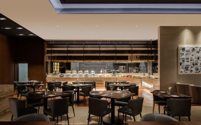 Ramada Seoul Sindorim Hotel