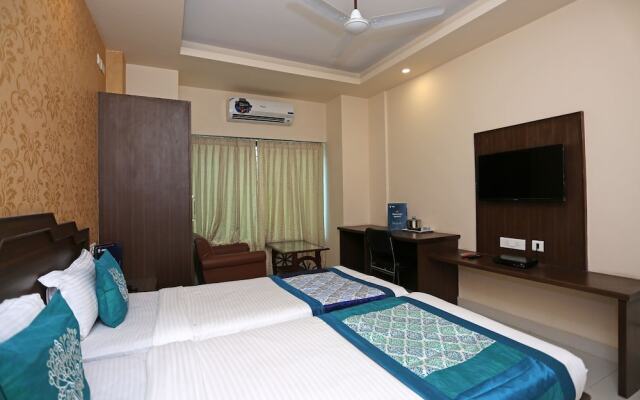 Capital O 9010 Hotel Railview