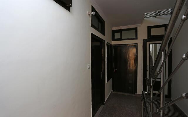 OYO 35747 Hotel Anand