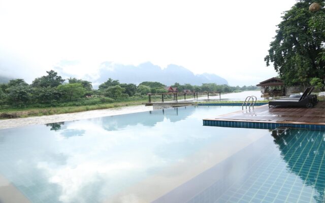 Inthira Vang Vieng