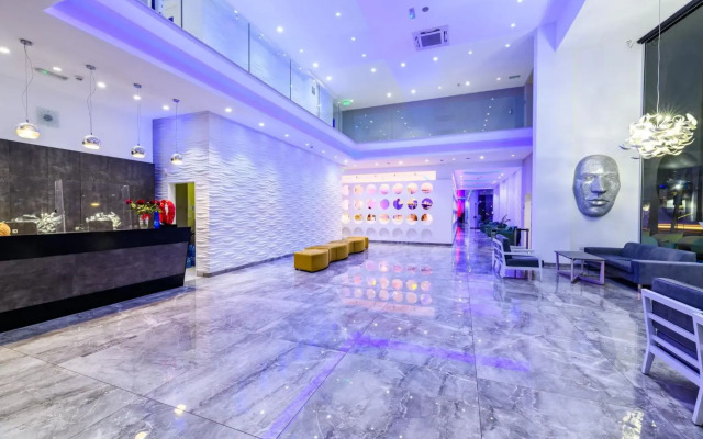 River Rock Hotel