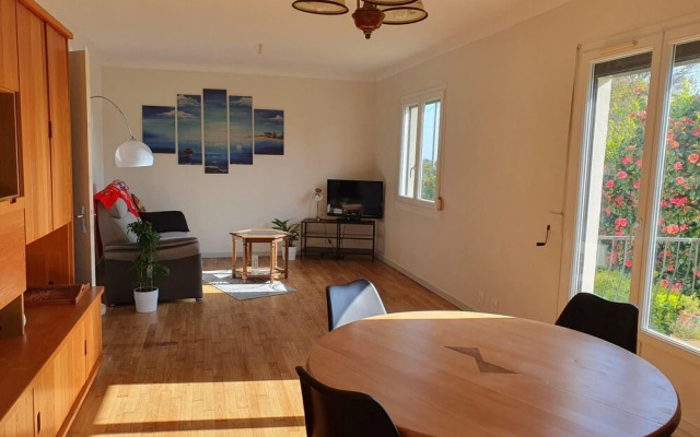 Holiday Home in Kerbors Near Cote de Granit Rose