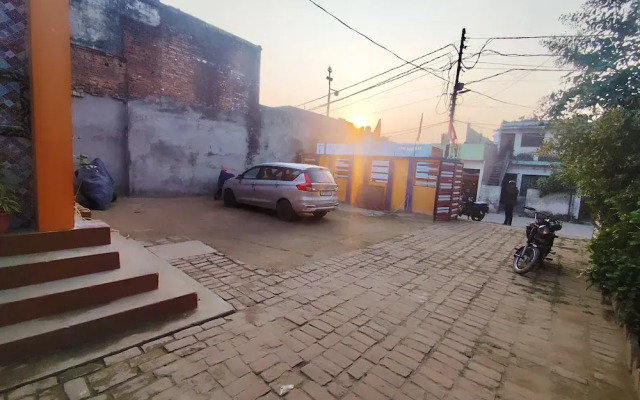 Rudrakasha Guest House By GRB