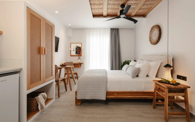Phaistos Suites