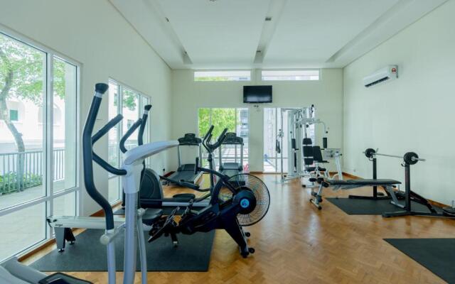 Straits Quay Waterside Suites