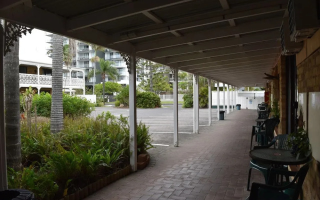 Cotton Tree Beach Motel