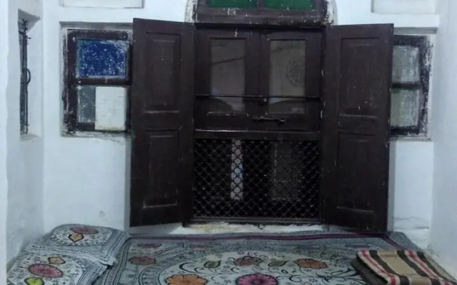 Savitri Palace