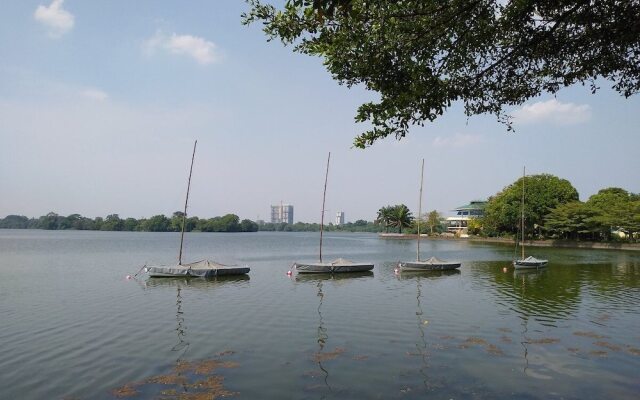 Sen Yangon Lakeview Hotel
