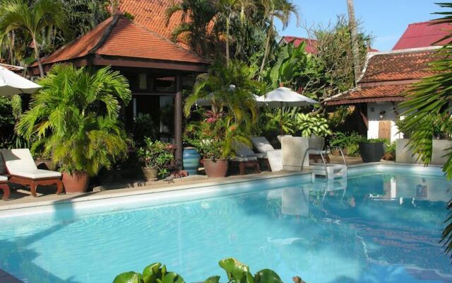 White House Beach Resort And Spa