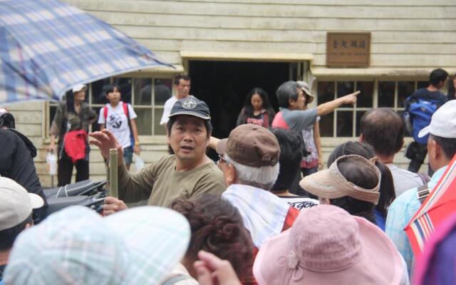 Fenchihu Street Hotel