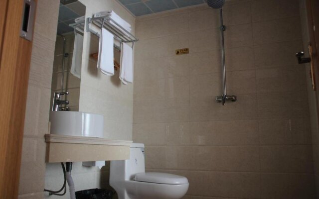 Qingdao Haoke 100 Business Hotel