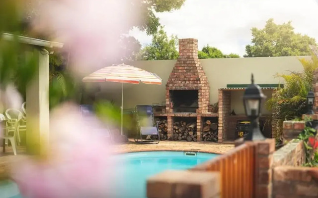 Oak Lodge Guesthouse