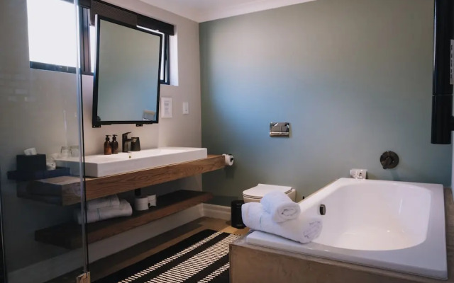 Zulu Rock Game Ranch