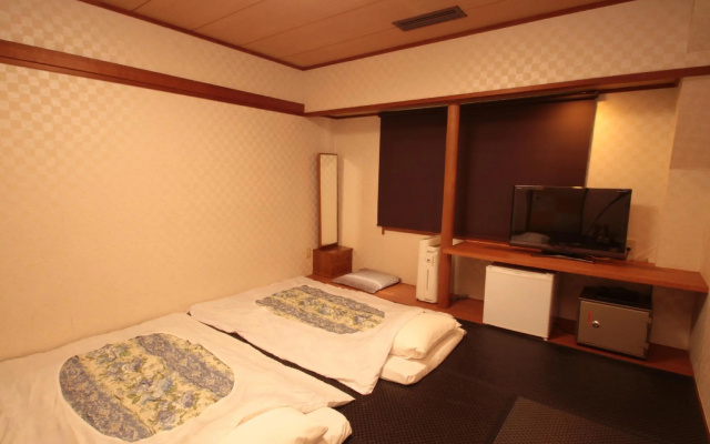Satomo Ryokan – Guest Rooms – Kyoto