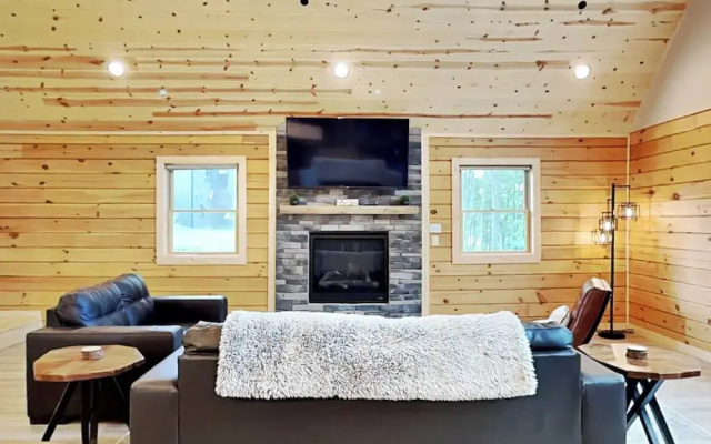The Pour House by Taylor Made Deep Creek