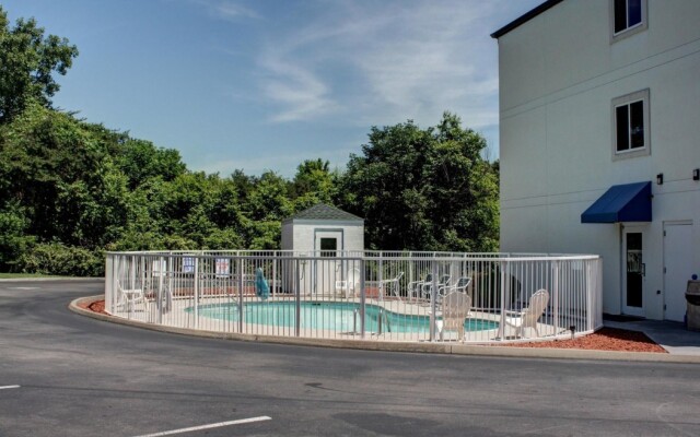 Americas Best Value Inn - Knoxville East