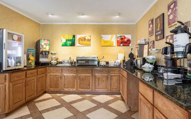 Quality Inn Rome South