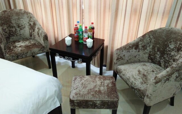 Guilin Yangshuo Jingying Huanle Village Holiday Inn