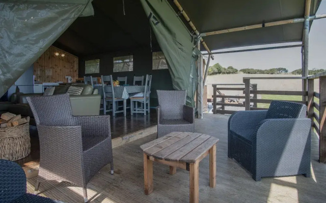 Three Cliffs Glamping Tent - Llangennith