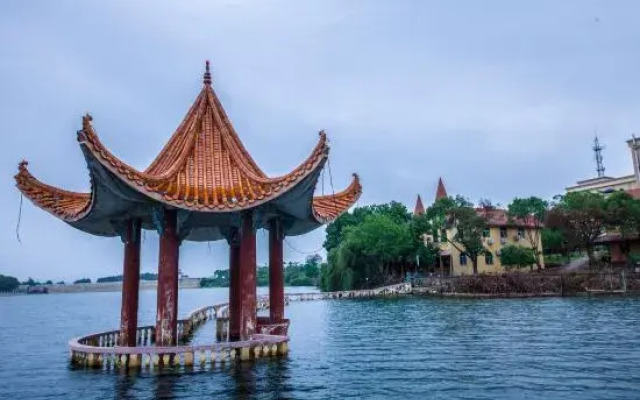 Qianshuiwan Resort
