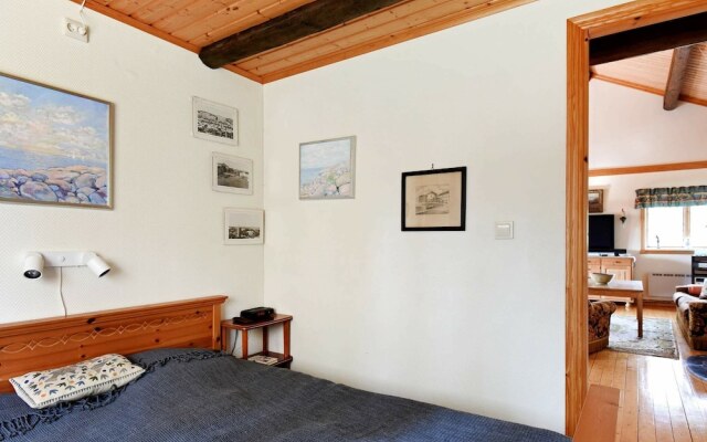 9 Person Holiday Home in Brålanda