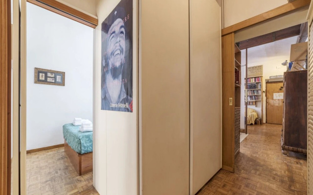 San Lorenzo Wooden Flat