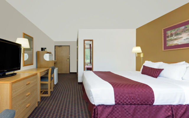 Ramada Richland Center