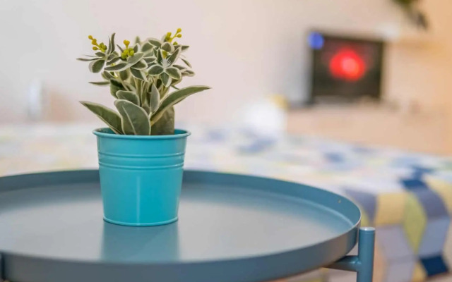 Stylish & Cozy Studio by Danailov Apartments