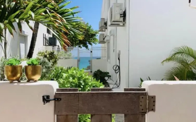 Coco's Beach House