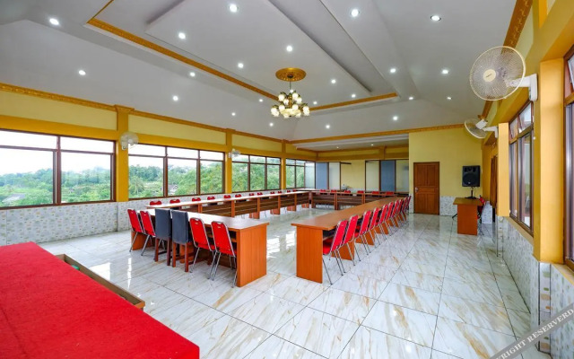 Hotel Taman Sari by OYO Rooms