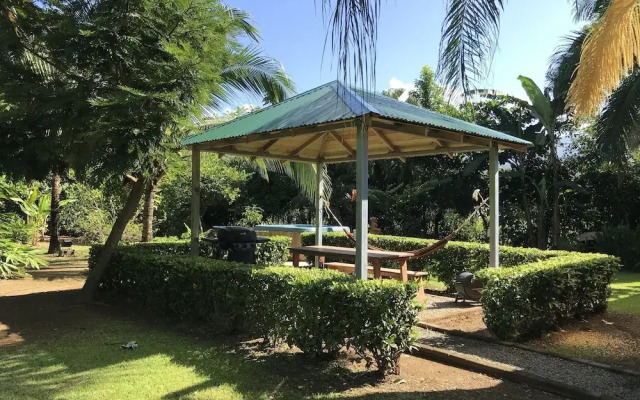 Uvita Oasis Retreat with Villa Cabins and Apartment