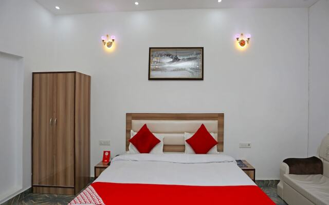 OYO 26628 Hotel Rest Palace