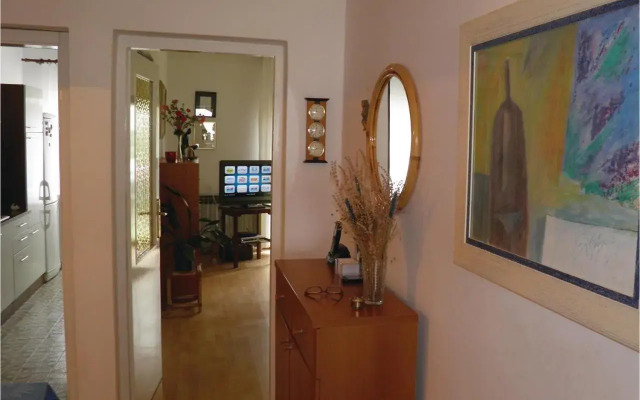 2 Bedroom Lovely Apartment in Rovinj