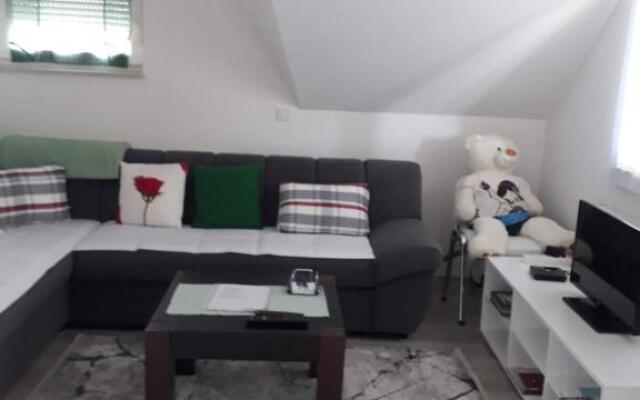 Apartman Breza